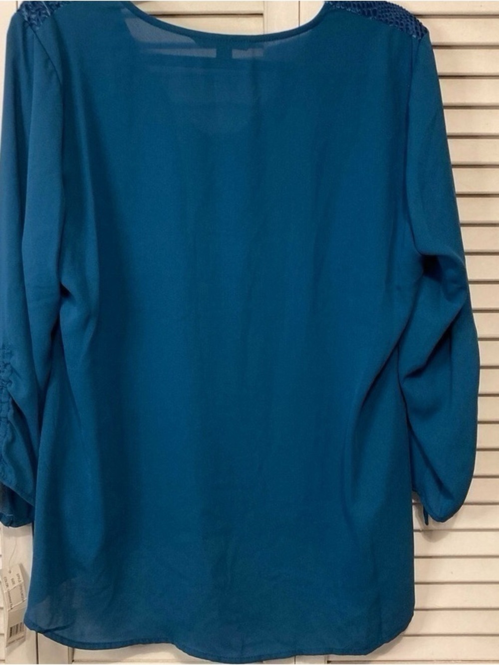 Women’s Teal Long-Sleeve Blouse